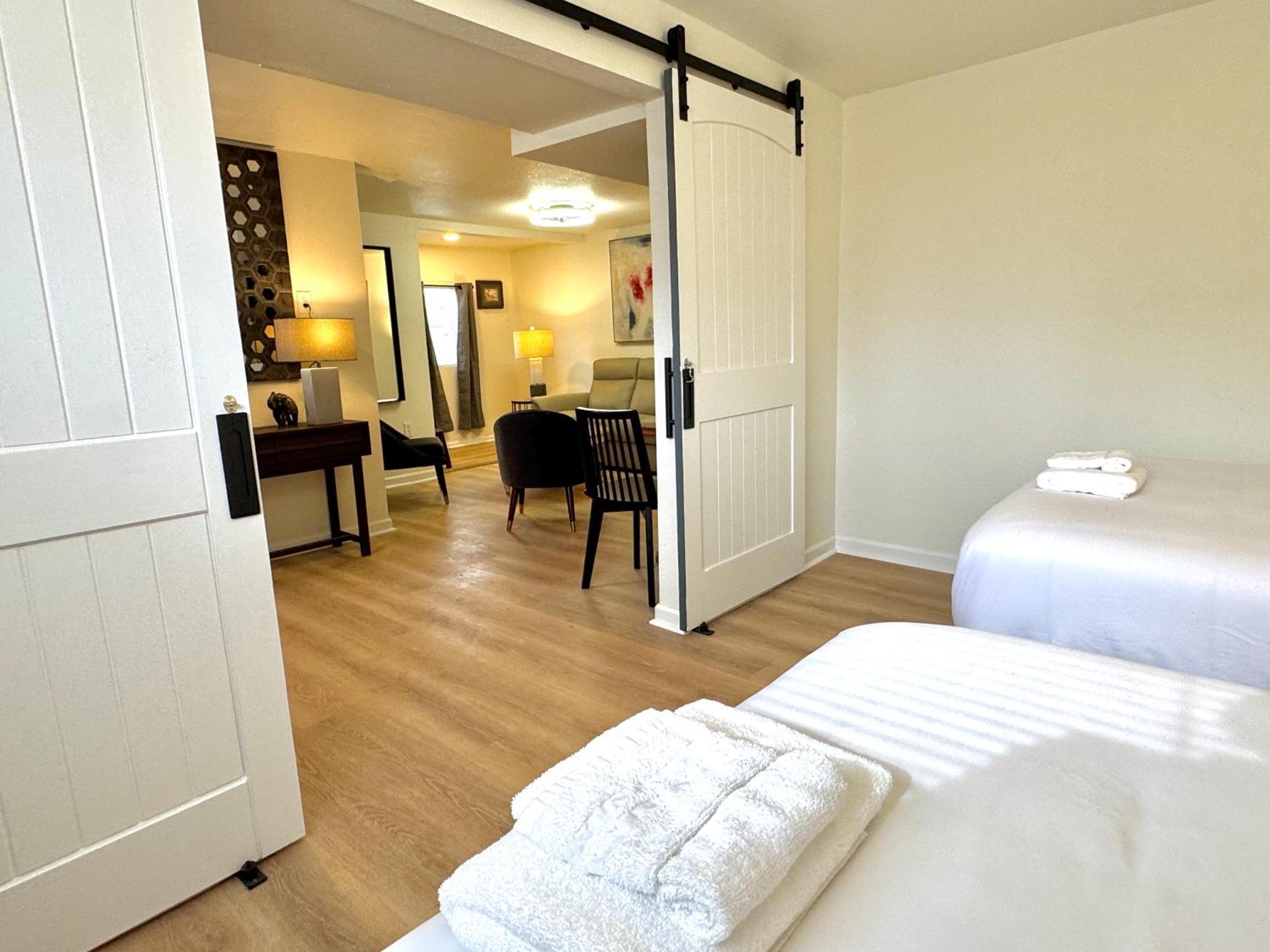 Upgraded Suite - Easy Access To Uptown #N29 Оклахома-Сити Экстерьер фото