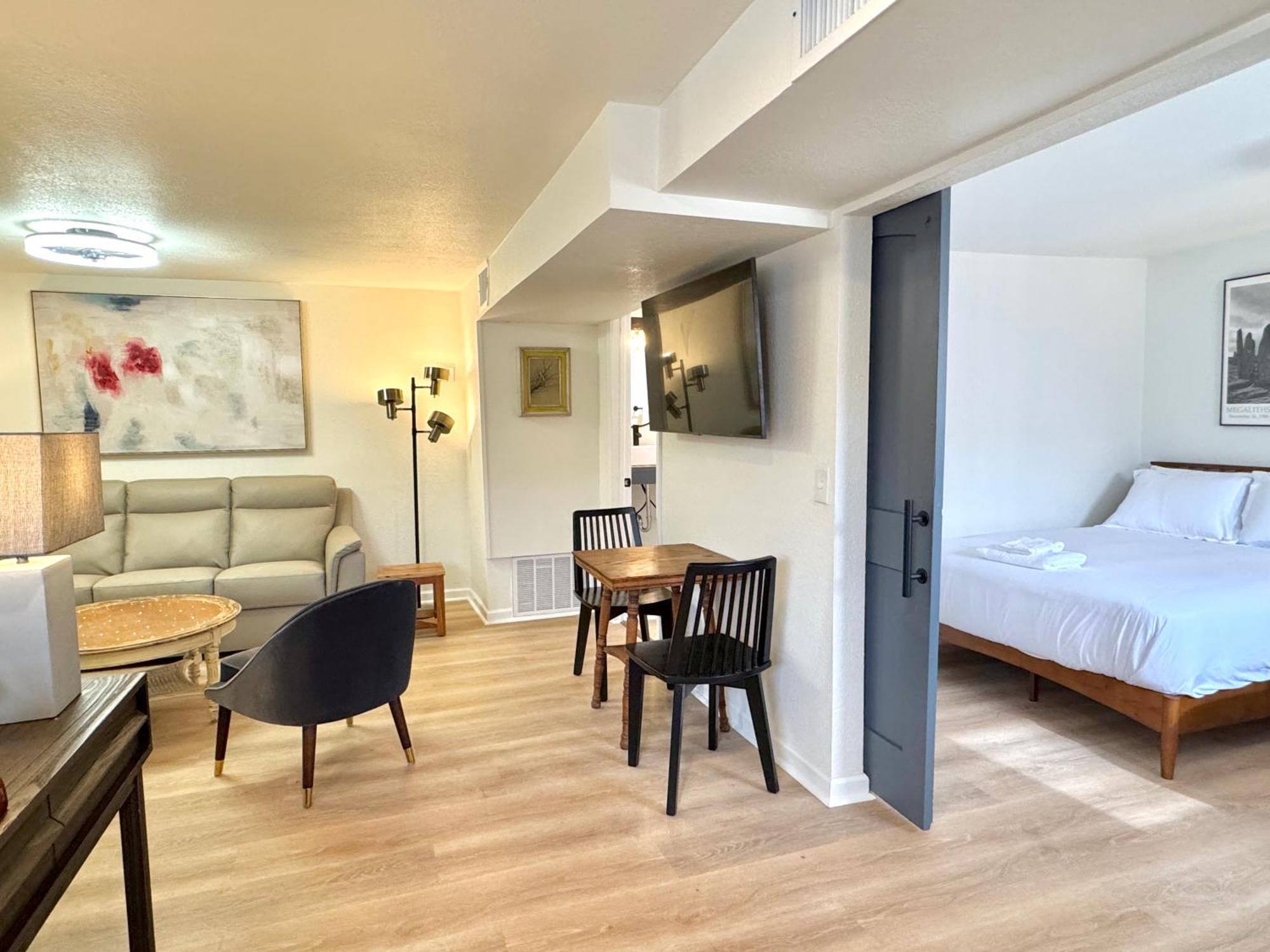 Upgraded Suite - Easy Access To Uptown #N29 Оклахома-Сити Экстерьер фото