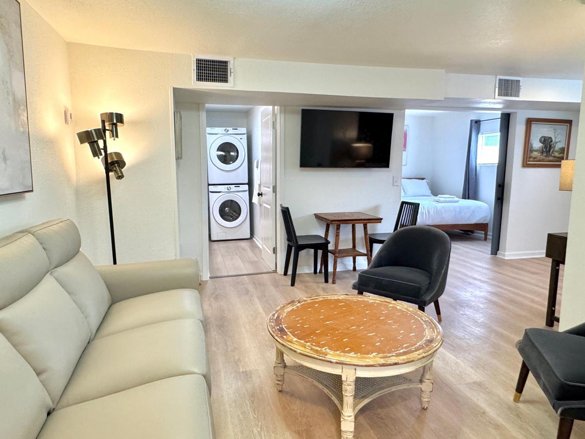 Upgraded Suite - Easy Access To Uptown #N29 Оклахома-Сити Экстерьер фото