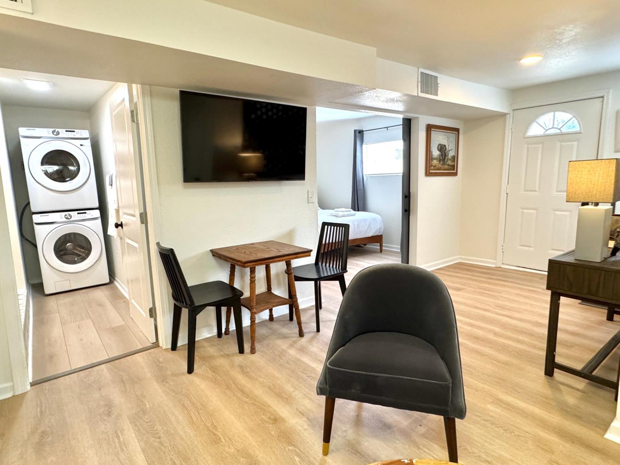Upgraded Suite - Easy Access To Uptown #N29 Оклахома-Сити Экстерьер фото